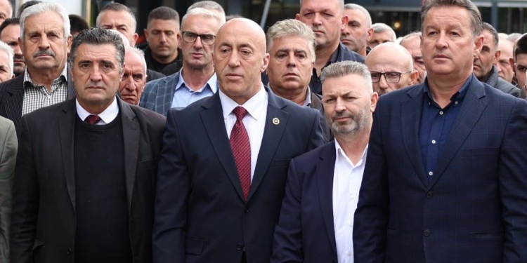 Në 35-vjetorin e rënies, Haradinaj kujton veprimtarin Mentor Tolaj