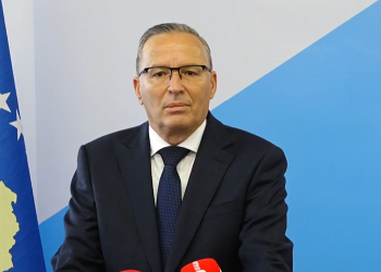 “Ndalu Albin”, Bedri Hamza i reagon ashpër Kurtit për ngjarjen e mbrëmshme në Skenderaj