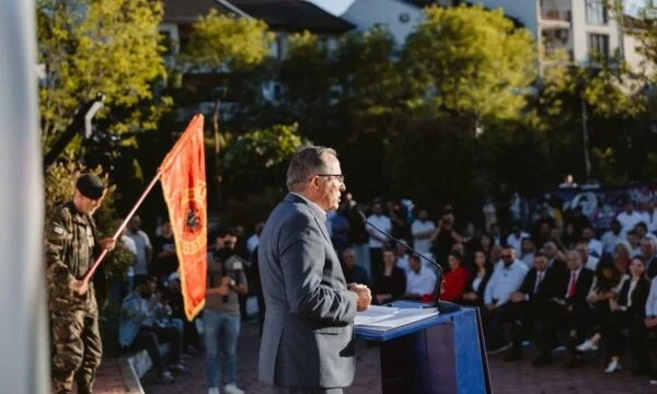 Bedri Hamza në Gjakovë: Qytetarët i thonë stop krizës, ndryshimi ka nisur dhe nuk kthehet mbrapa
