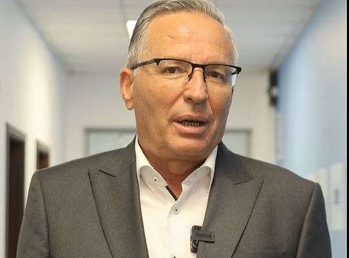 Dy milionë euro për fluturimet e mërgimtarëve, Hamza: Paraja publike po përdoret për blerje të votës