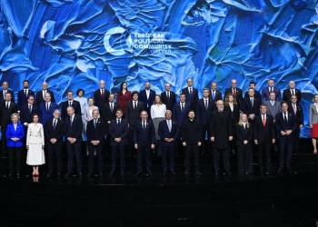 Kurti e Rama në foton familjare të Samitit të Komunitetit Politik Evropian
