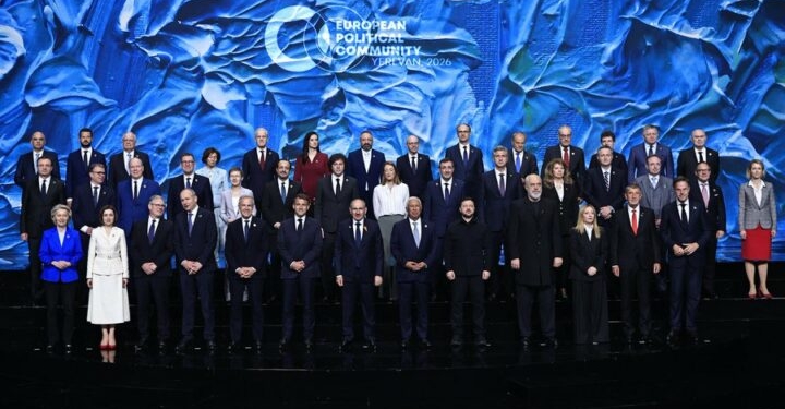 Kurti e Rama në foton familjare të Samitit të Komunitetit Politik Evropian