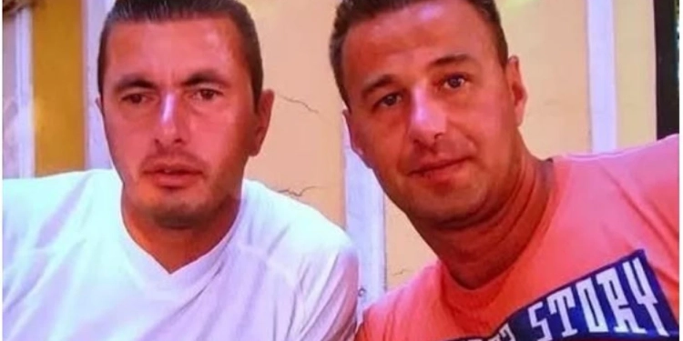 Dy vëllezër humbin jetën brenda pak orësh në Pejë – njëri nga aksidenti në trafik, tjetri nga sëmundja