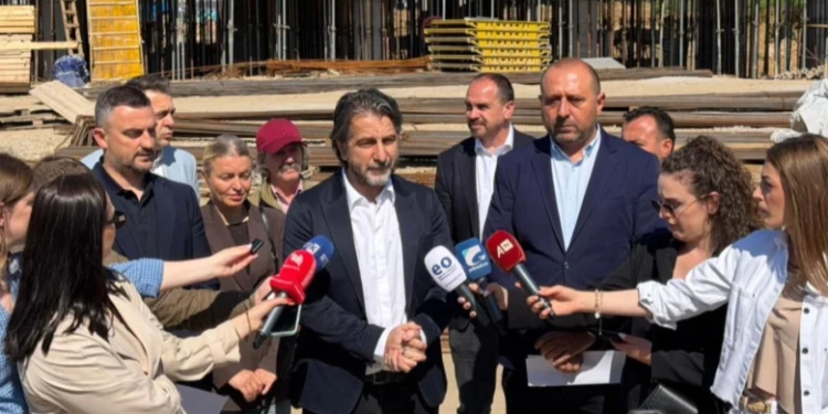 “Puro-politike”, bllokimi i ishullit urban, Rama: Prishtina nuk ka me mbet peng i kësaj qeverie