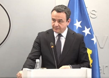 Kurti presion drejtësisë për rastin në Skenderaj: Të shohim se çfarë dënimi do të jap për ata që kapin gota e përgjakin zëvendësministra