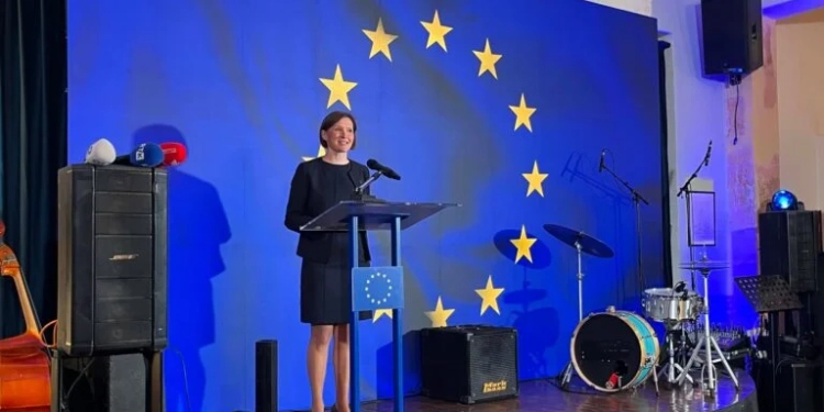 Palatova e Zyrës së BE-së: Kosova duhet t’i bindë 27 shtetet anëtare për statusin e kandidatit