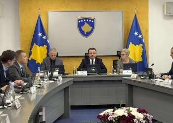 Qeveria në detyrë ndan 1 milion euro për “kuponë ushqimi” për familjet në nevojë