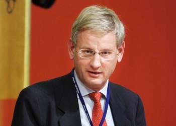 Bildt: A do t’i japin fund zgjedhjet e sotme ngërçit politik që ka bllokuar çdo progres dy vitet e fundit?