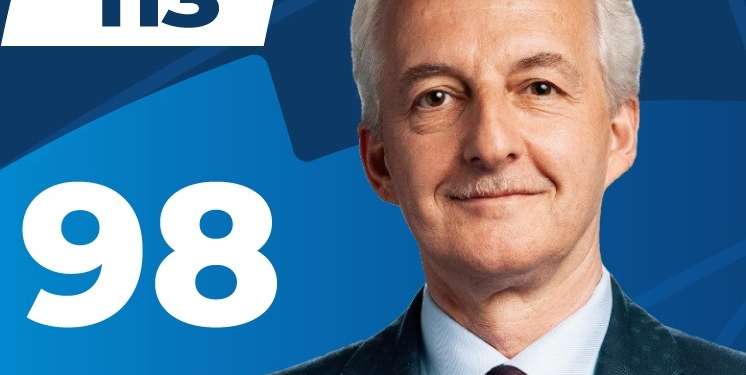 Niq Krasniqi publikon pamje nga tubimi i madh i LDK-së në Prishtinë: “Të lumtë goja Sokol”