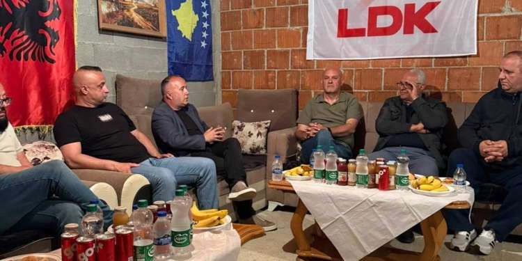 Bekim Gashi takon qytetarët në Grashticë të Gollakut, kërkon mbështetje për LDK-në
