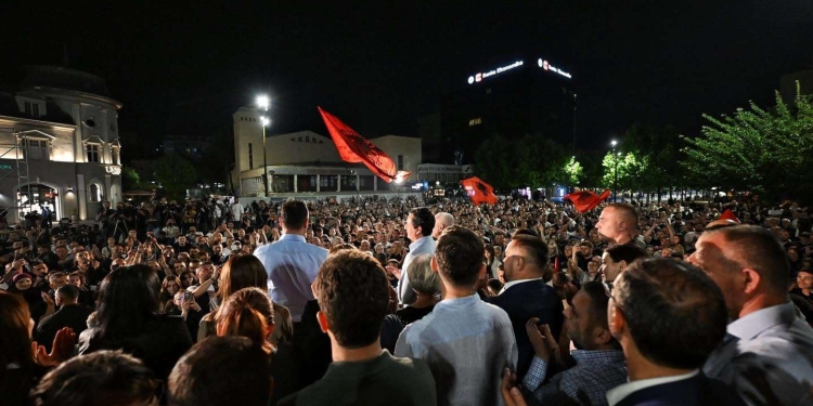 “Na duhet një partner i fortë”: Ndërkombëtarët kërkojnë formim të shpejtë të institucioneve