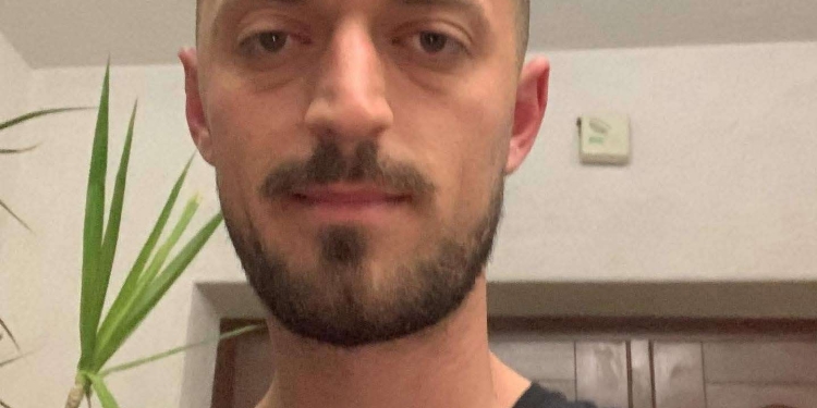 Vdekja e 33-vjeçarit pasi ra nga pema e qershisë, Policia nis hetimet