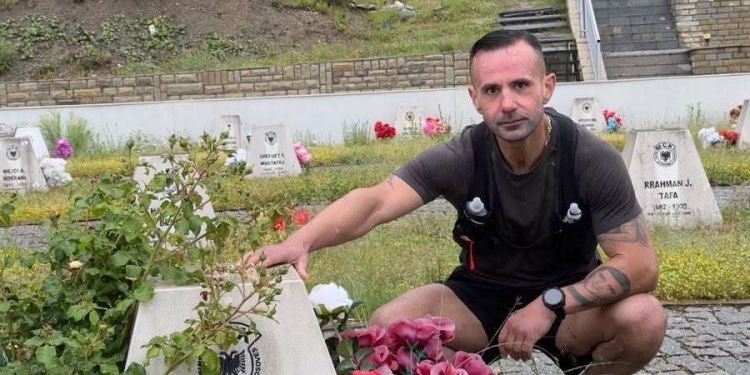 Nga Koshara në Prekaz, 100 kilometra në nderim të lirisë – mërgimtari Visar Shala sfidon shiun dhe lodhjen