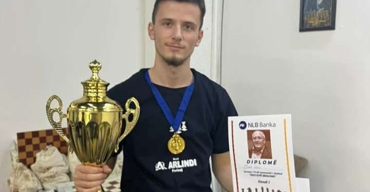 Endrit Uruçi triumfon në “Teuta Chess Festival Open Blitz 2026” në Durrës