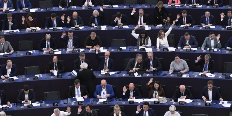 Parlamenti Evropian miraton raportin për Kosovën