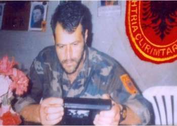 Vdes ish-ushtari i UÇK-së dhe profesori Faik Doda