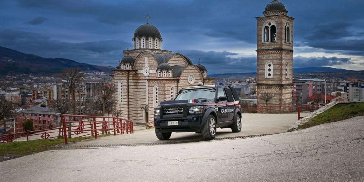 Karabinierët italianë të KFOR-it intensifikojnë patrullimet në veri të Kosovës