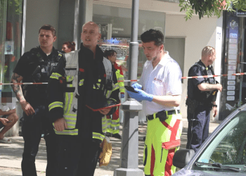 E rëndë në Gjermani: Vdes dyvjeçari pasi ra nga dritarja e katit të katërt të banesës