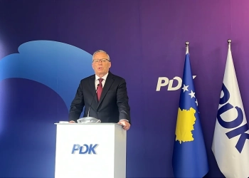 Hamza në Ditën Çlirimit: Kosova e lirë është krenaria jonë, nderime për dëshmorët e veteranët e UÇK’së