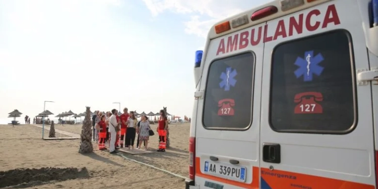 Ngjarje e rëndë në Durrës, mbytet në det një 11-vjeçar