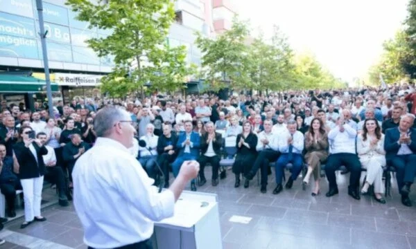 Bedri Hamza në Podujevë: Kosova nuk pret më, përpara llapjanë pa u ndalur!
