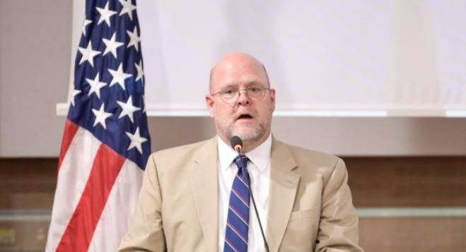 Vetëm Kosova pa ambasador të SHBA-së, Hovenier: S’është sinjal për rëndësinë që ka Kosova për politikën amerikane