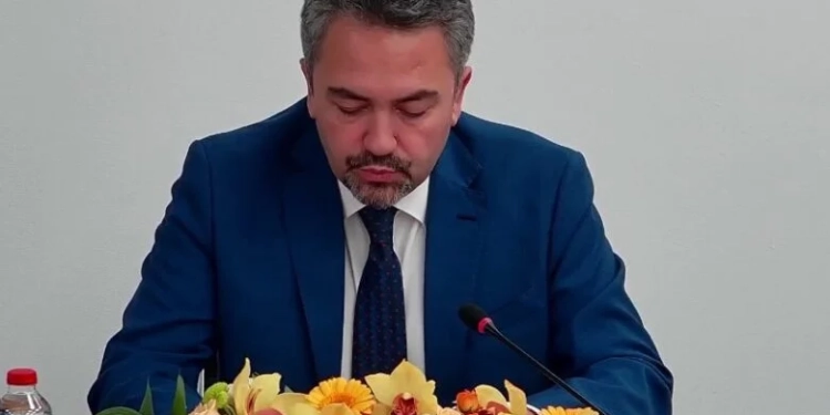 Kryetari i KQZ-së: Mua s’më është fshirë ngjyra në gisht, s’besoj që do të ketë përpjekje për votim të dyfishtë