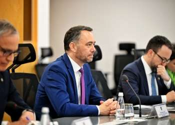 Zv.kryeministri i Belgjikës: Asnjë parti s’mund të qeverisë e vetme në Kosovë, ndërtimi i një koalicioni prioritet