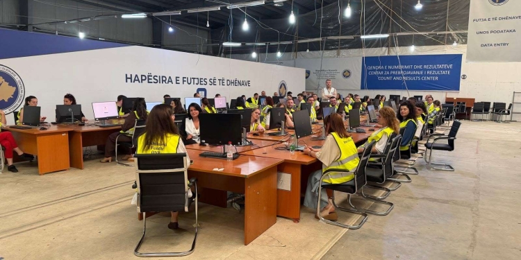 Zgjedhjet e 7 qershorit – LVV kryeson në 24 komuna, PDK në dy, AAK në një