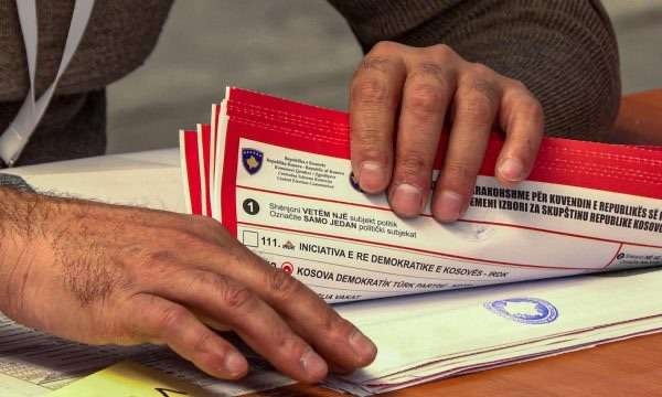 Ka nisur edhe numërimi i votave me postë
