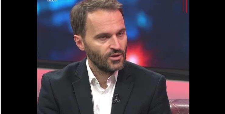 Frashër Krasniqi: Kurrë nuk do të bëjmë koalicion me LVV-në