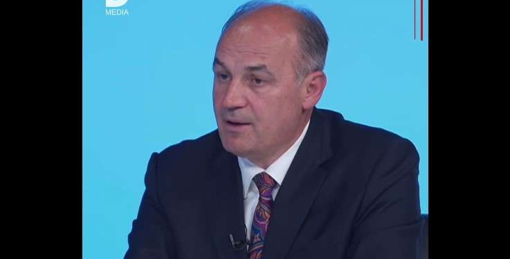 Enver Hoxhaj kritikon rastin e fëmijës në Vushtrri