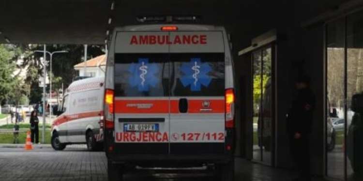 Aksident në Laç: Ndërron jetë 37-vjeçari, arrestohet drejtuesja e automjetit