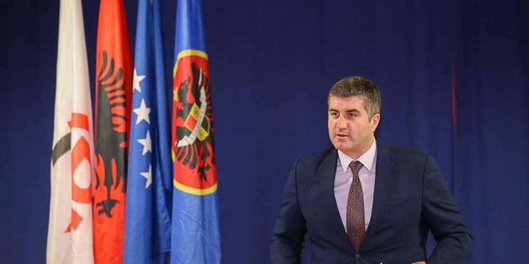 Kryetari i degës së LDK-së në Suharekë thirrje për maturi: Të mos iu hidhet poshtë kontributi njerëzve me reagime të vrullshme