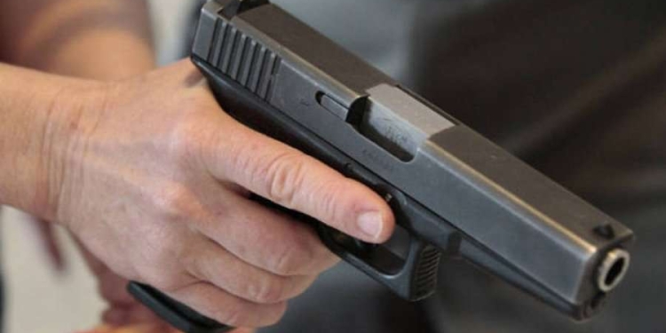 Të shtëna me armë në Prishtinë, arrestohen dy persona dhe sekuestrohen armët