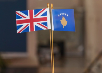 Britania e Madhe e paralajmëron Kosovën: Bllokada rrezikon mbështetjen ndërkombëtare