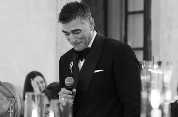 Dukagjin Lipa në lot gjatë martesës së Duas, publikon fotografi nga dasma