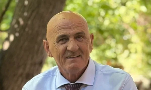 Haxhiu ngushëllon familjen Jashari për vdekjen e ish-komandantit të UÇK-së