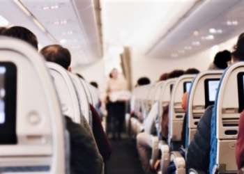 “Fëmijët nisën të luteshin” – Tmerr në avion e Air Canada, piloti pëson krizë në mes të fluturimit, lidhet nga pasagjerët