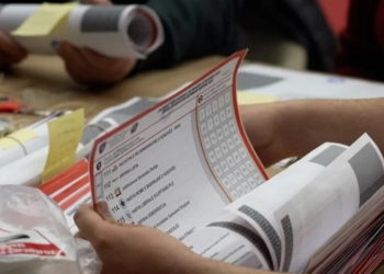Numërimi i votave me postë drejt fundit, kjo parti vazhdon të prijë bindshëm