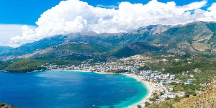 Vala e të nxehtit përfshin Shqipërinë, temperaturat pritet të arrijnë deri në 40 gradë
