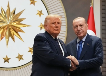 Trump mbërrin në Ankara për samitin e NATO-s, aleatët prezantojnë kontrata miliardëshe për mbrojtjen