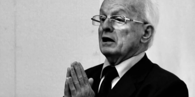 “Nana Nazife vdes, por nana Shqipni do të jetojë” – dhimbja e Demaçit brenda mureve të burgut jugosllav