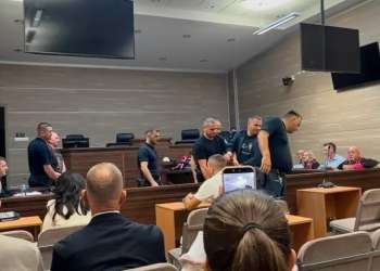 Nën masa të rrepta sigurie, nisin gjykimin tre të akuzuarit për sulmin në kanalin e Ibër-Lepencit