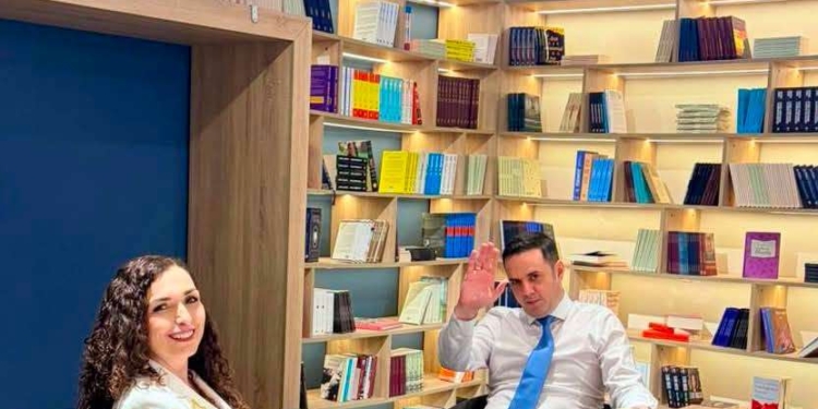 Abdixhiku mbetet kryetar i LDK-së, vjen reagimi i parë i Vjosa Osmanit