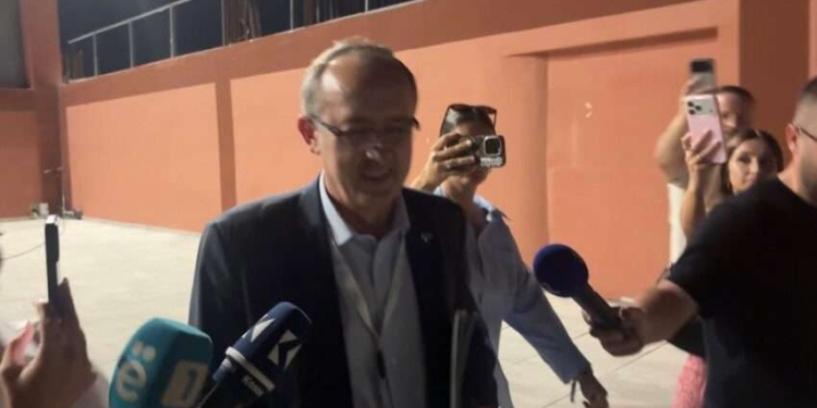 Avdullah Hoti shmang deklarimet pas Kuvendit të Jashtëzakonshëm të LDK-së