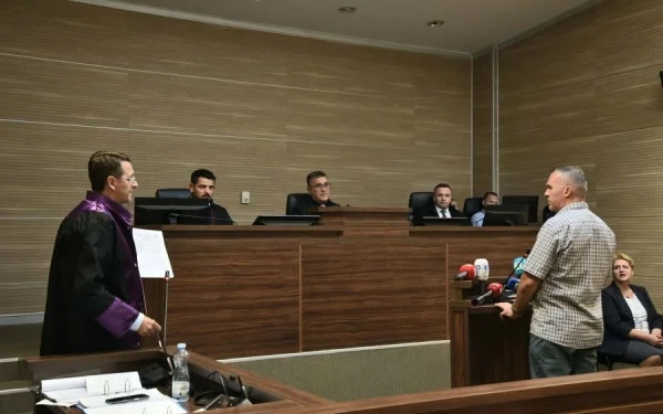 Polici-dëshmitar për sulmin në “Ibër-Lepenc”: U paraqit si Zoran, doli se ishte Jovan Viçentijeviq