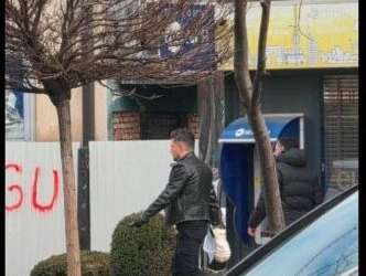 “Lule Gjeli” nis të fshijë postimet në profil