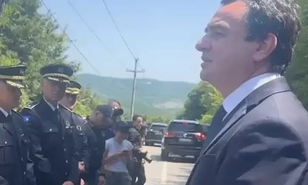 Kurti: Uniforma e Policisë së Kosovës është e shenjtë, vishet nga ata që i shërbejnë Republikës