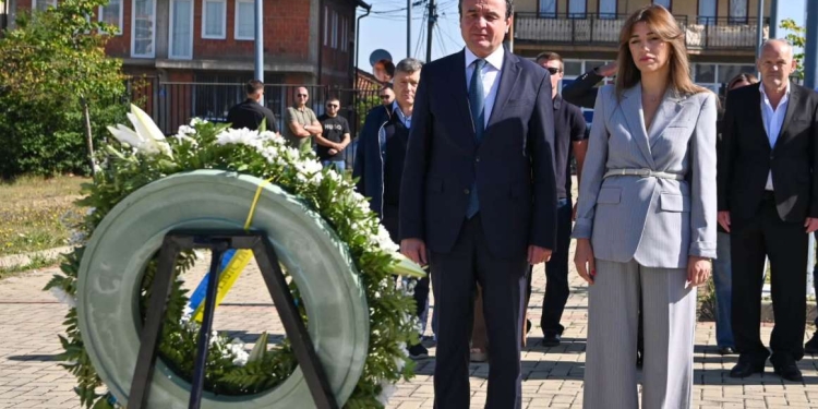 Adem Demaçi kujtohet për qëndresën dhe sakrificën për lirinë e Kosovës